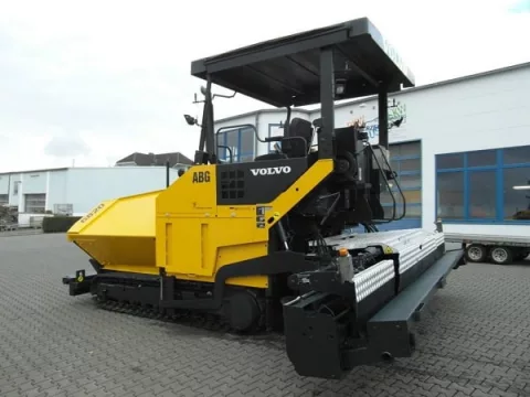 Асфальтоукладчик Volvo ABG 6820