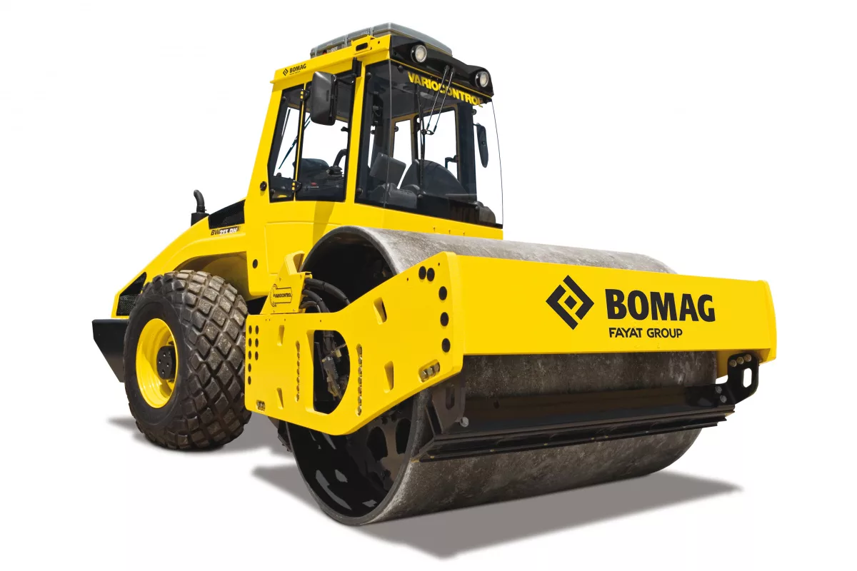 Грунтовой каток 13 тонн Bomag BW 213 DH-4