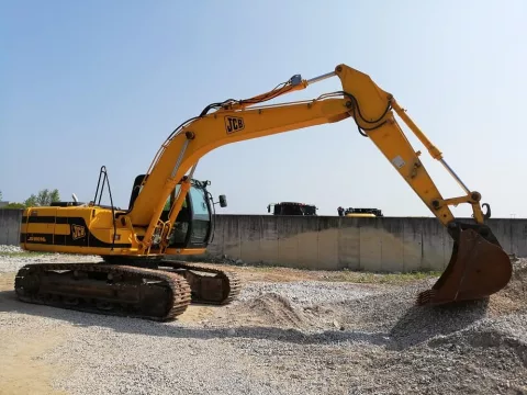 Гусеничный экскаватор JCB JS 180