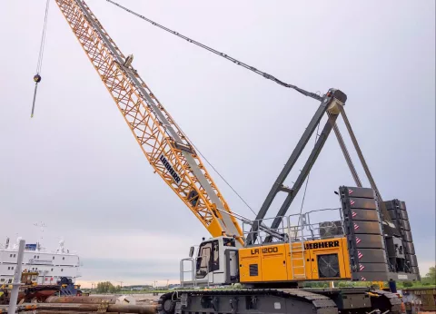 Гусеничный кран 200 т Liebherr LTR 1200