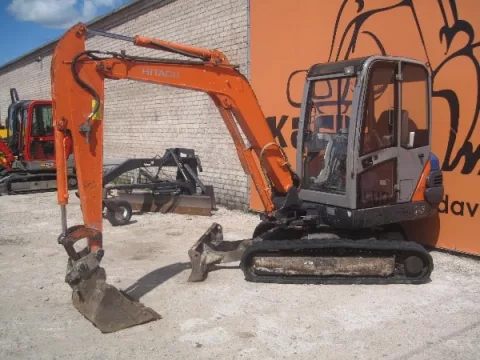 Мини-экскаватор Hitachi ZX30