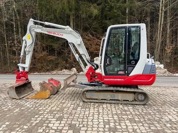 Мини-экскаватор Takeuchi TB 235