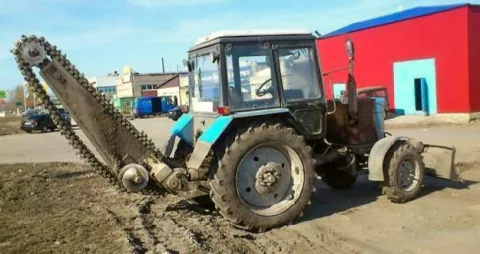 Траншеекопатель на базе МТЗ 1021